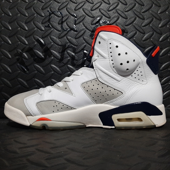 Jordan 6 Retro Tinker 384664-104 size 8.5 - Picture 2 of 9